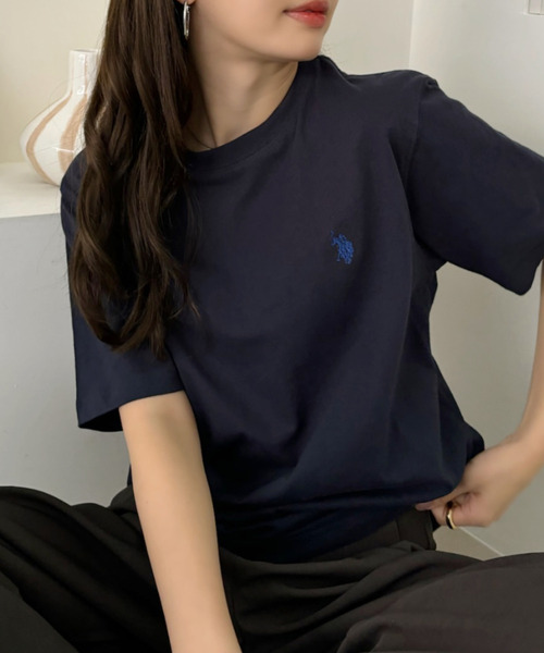 U.S. POLO ASSN.(ユーエスポロアッスン)の「U.S. POLO ASSN. ベーシック クルーネック 半袖 Tシャツ(Tシャツ/カットソー・レディース・キャメル/ブラック/ネイビー/サーモンピンク/オフホワイト/グリーン・L/M/S)」の7枚目の写真