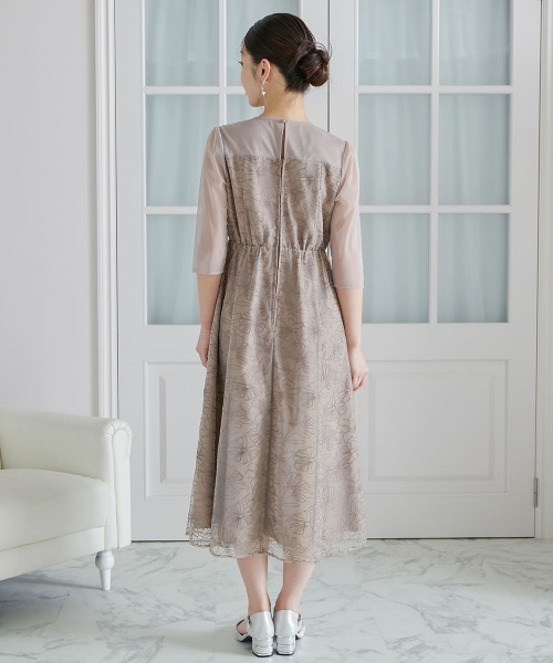 Jolie et Jolie(ジョリーエジョリー)の「ビスチェ風刺繍レースワンピースドレス(ドレス・レディース・ベージュ/ネイビー・M/L/3L/4L/LL)」の12枚目の写真