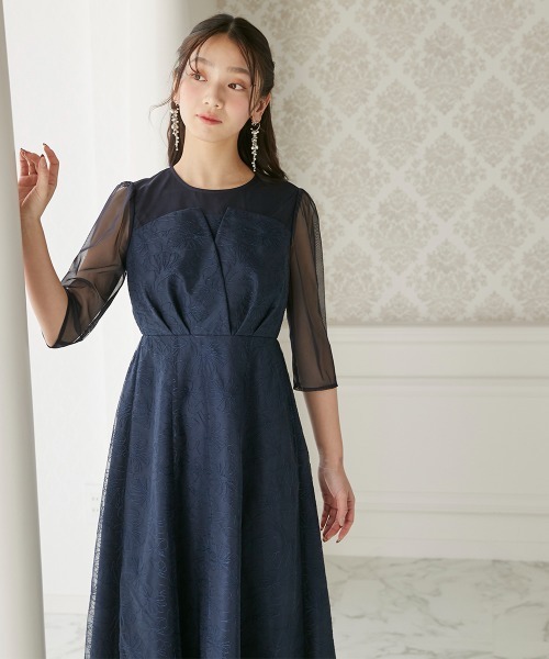 Jolie et Jolie(ジョリーエジョリー)の「ビスチェ風刺繍レースワンピースドレス(ドレス・レディース・ベージュ/ネイビー・M/L/3L/4L/LL)」の16枚目の写真
