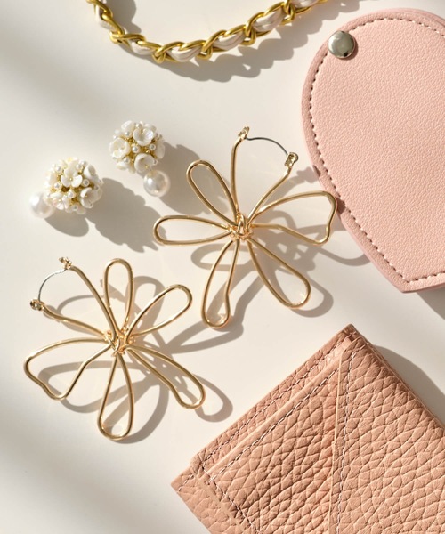 ANOH（アノー）の「フラワーフープピアス（ピアス（両耳用）・レディース・シルバー/ゴールド・FREE）」の20枚目の写真