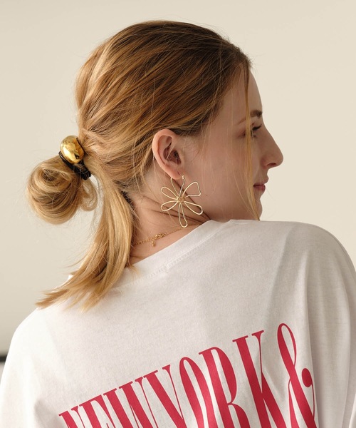 ANOH（アノー）の「フラワーフープピアス（ピアス（両耳用）・レディース・シルバー/ゴールド・FREE）」の13枚目の写真