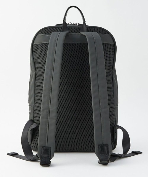 GLENROYAL(グレンロイヤル)の「【GLENROYAL/グレンロイヤル】J2-0041 デイパック (ナイロンツイル)(バックパック/リュック・メンズ・チャコールグレー/ブラック・00)」の4枚目の写真