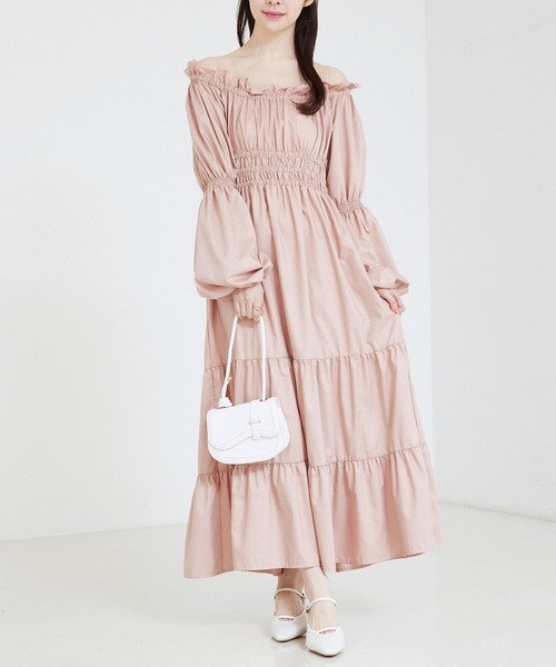 SELFIST(セルフィスト)の「【美的掲載】2wayオフショルティアードワンピース 春服 バルーン袖 長袖 ティアードスカート(ワンピース・レディース・ブラック/アイボリー/ピンク・フリー)」の3枚目の写真