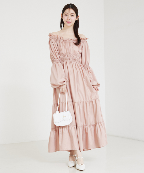 SELFIST(セルフィスト)の「【美的掲載】2wayオフショルティアードワンピース 春服 バルーン袖 長袖 ティアードスカート(ワンピース・レディース・ブラック/アイボリー/ピンク・フリー)」の4枚目の写真