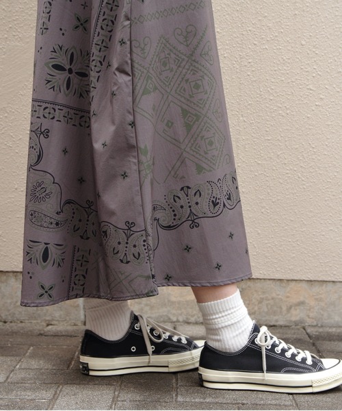 WILD THINGS（ワイルドシングス）の「WILD THINGS/ワイルドシングス　プリントラックススカート　PRINT LAX SKIRT（スカート・レディース・ネイビー/グレー・M）」の12枚目の写真
