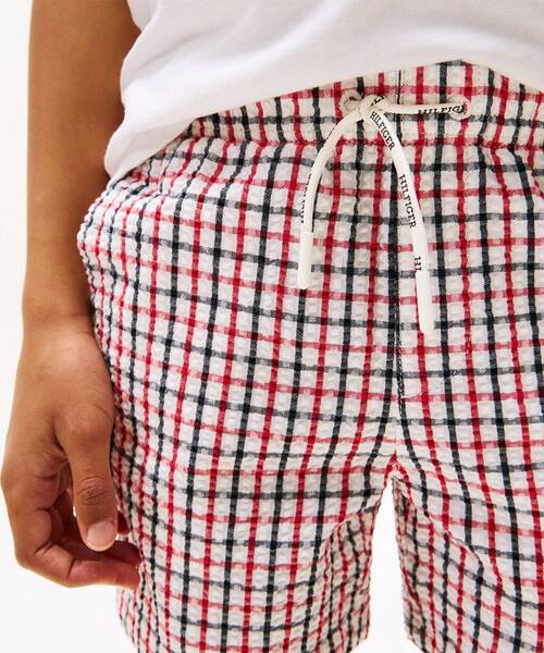 TOMMY HILFIGER（トミーヒルフィガー）の「BOYS シアサッカーショートパンツ（その他パンツ・キッズ・マルチ・130cm/140cm/150cm/160cm）」の4枚目の写真