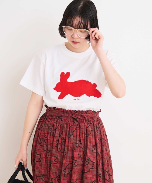 I am I in fact...(アイアムアイインファクト)の「●run rabbit Tシャツ(Tシャツ/カットソー・レディース・ホワイト/ネイビー・FREE)」の7枚目の写真