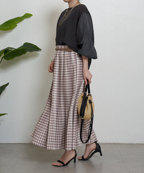 Jena espace merveilleux（ジェナ　エスパスメルヴェイユ）の「【さわ企画】【WEB限定】袖ボリュームシアーシャツ（シャツ/ブラウス・レディース・オフホワイト/チャコールグレー・FREE）」の6枚目の写真