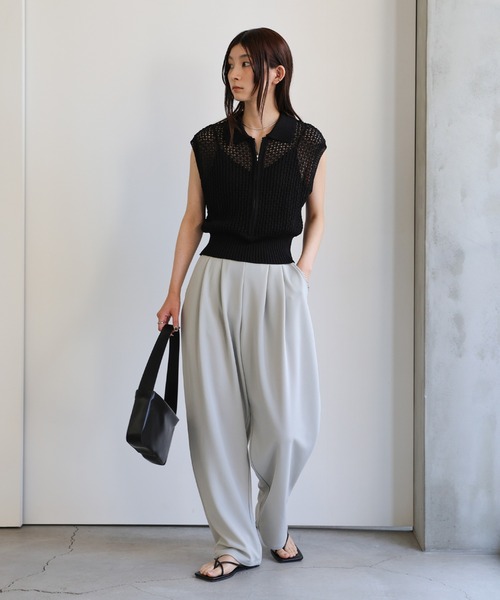 select MOCA(セレクトモカ)の「メッシュニットフロントジップトップス(ニット/セーター・レディース・ブラック/オフホワイト/グレー・FREE)」の6枚目の写真