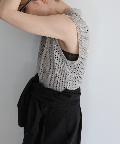 select MOCA(セレクトモカ)の「メッシュニットフロントジップトップス(ニット/セーター・レディース・ブラック/オフホワイト/グレー・FREE)」の18枚目の写真