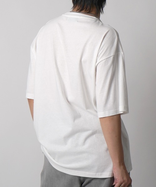 Confirm(コンファーム)の「アブストラクトグラフィック箔プリント 半袖Tシャツ メンズ レディース(Tシャツ/カットソー・メンズ・ブラック/ホワイト/ホワイト系その他/ブラック系その他・M/L)」の13枚目の写真