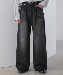 LUENNA(Gi)́yLUENNAzOne-Tuck Wide Straight Denim Pants / ^bNChXg[gfjpc(fjpc)
