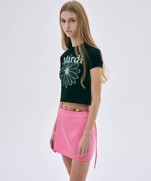 Mardi Mercredi(マルディメクルディ)の「CROPPED TSHIRT FLOWERMARDI / クロップド Tシャツ フラワーマルディ(Tシャツ/カットソー・レディース・ブラック/クリーム/グレー/ブラック系その他/ネイビー/チャコール・FREE)」の13枚目の写真