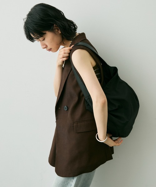 Shelly island（シェリーアイランド）の「ナイロンサイドベルトトート（ショルダーバッグ・レディース・ホワイト/ブラック/カーキ・FREE）」の16枚目の写真