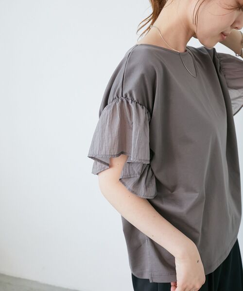 le.coeur blanc(ルクールブラン)の「《手洗い可能》コットンシルケットコンビカットプルオーバー(Tシャツ/カットソー・レディース・オフホワイト/モカ/ラベンダー/ブラック・38)」の4枚目の写真