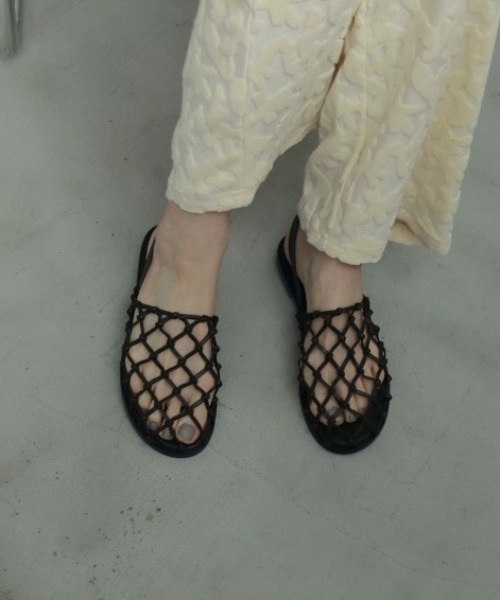 anuke(アンヌーク)の「anuke Braid Flat Shoes ブレイドフラットシューズ/62521028(サンダル・レディース・ブラウン/ブラック・38/36/37)」の3枚目の写真