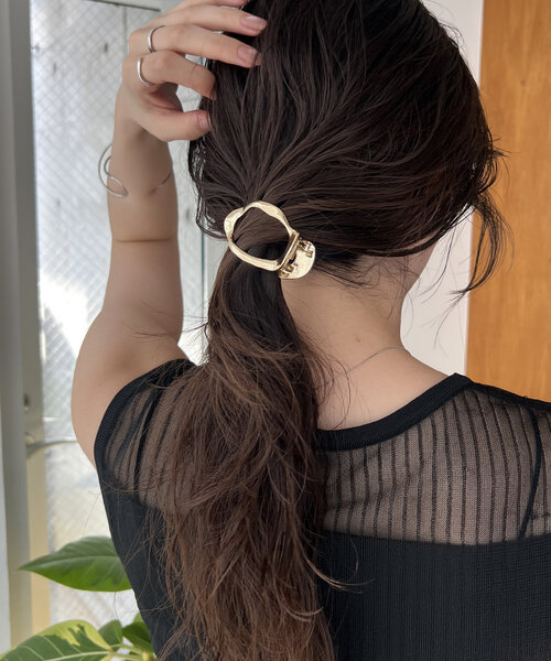 GOLDY(ゴールディ)の「〈GOLDY/ゴールディ〉ウェーブラウンドバンス(その他ヘアアクセサリー・レディース・ゴールド/シルバー・FREE)」の2枚目の写真