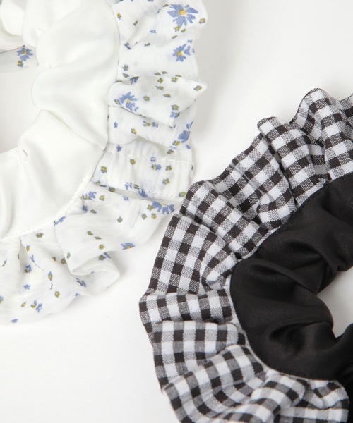 repipi armario（レピピ アルマリオ）の「フリルシュシュ（シュシュ・キッズ・ホワイト系その他/ブラック・FREE）」の4枚目の写真