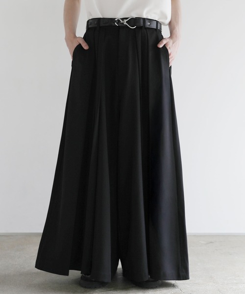 LILL（リル）の「ハイウエストワイドドレーププリーツ袴スラックス（スラックス・メンズ・ブラック/グレー・M/S/XL/L）」の3枚目の写真
