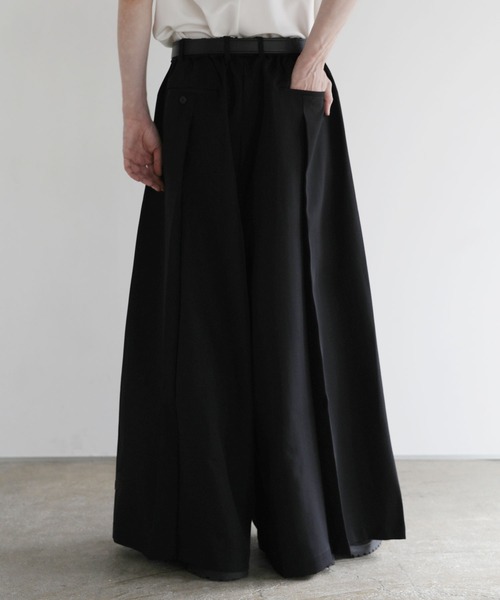 LILL（リル）の「ハイウエストワイドドレーププリーツ袴スラックス（スラックス・メンズ・ブラック/グレー・M/S/XL/L）」の5枚目の写真