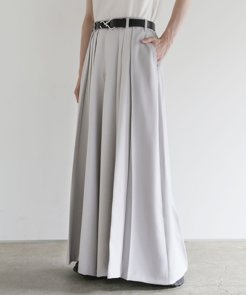 LILL（リル）の「ハイウエストワイドドレーププリーツ袴スラックス（スラックス・メンズ・ブラック/グレー・M/S/XL/L）」の16枚目の写真