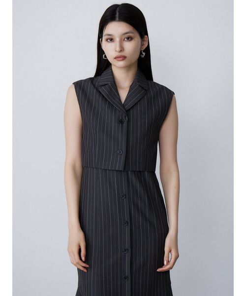 MURUA（ムルーア）の「ジレレイヤードジャンパースカート（ジャンパースカート・レディース・グレー/ネイビー/ベージュ/ブラウン・1/2）」の6枚目の写真