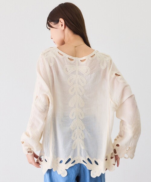 Jayro(ジャイロ)の「刺繍使いブラウス(シャツ/ブラウス・レディース・オフホワイト/ホワイト系その他・M)」の10枚目の写真
