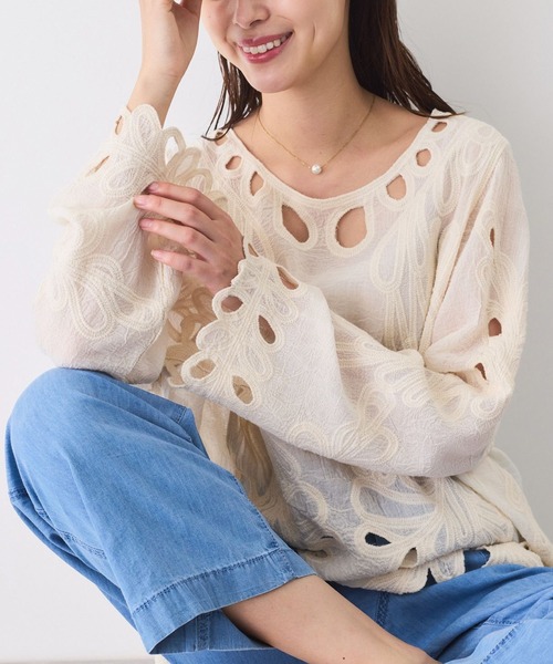 Jayro(ジャイロ)の「刺繍使いブラウス(シャツ/ブラウス・レディース・オフホワイト/ホワイト系その他・M)」の1枚目の写真