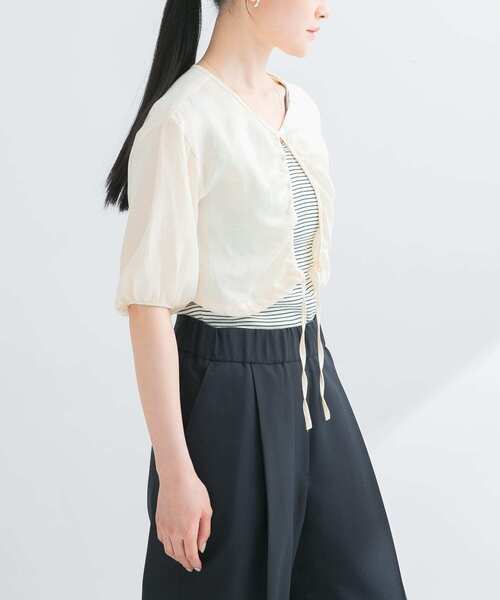 RITA ROW（リタロウ）の「RITA ROW　LUMEN TOP（シャツ/ブラウス・レディース・ベージュ・X-SMALL）」の4枚目の写真