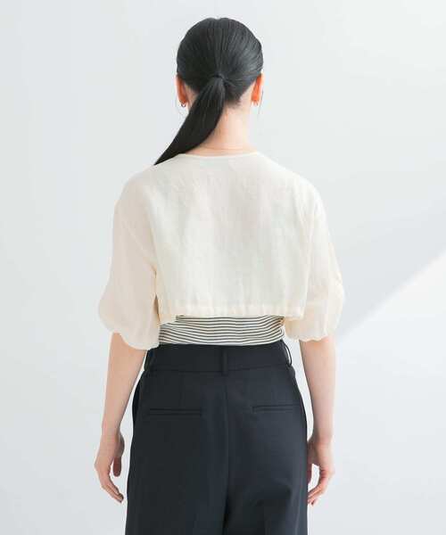 RITA ROW（リタロウ）の「RITA ROW　LUMEN TOP（シャツ/ブラウス・レディース・ベージュ・X-SMALL）」の6枚目の写真