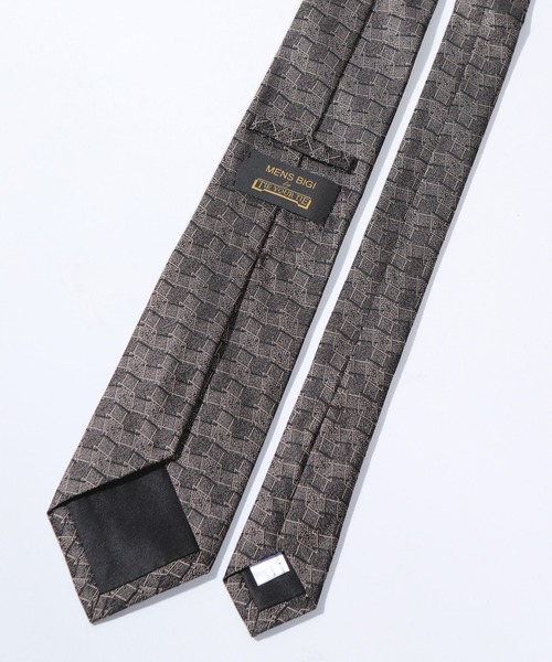 MEN'S BIGI（メンズビギ）の「【TIE YOUR TIE/タイユアタイ】モダンジオメトリック柄ネクタイ（ネクタイ・メンズ・ブラック/ボルドー・FREE）」の5枚目の写真