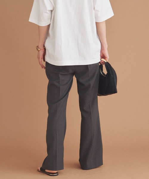 Doux archives（ドゥアルシーヴ）の「イージーフレアーパンツ（その他パンツ・レディース・ワイン/グレイッシュベージュ/チャコールグレー・38/36）」の11枚目の写真