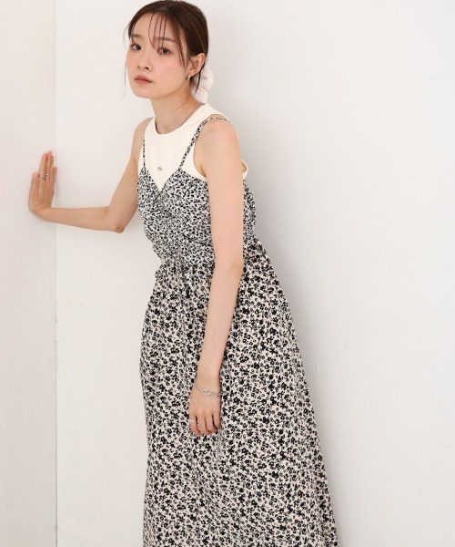 Bab(バブ)の「【S・Mサイズ展開】リトルフラワーシャーリングキャミワンピース(ワンピース・レディース・アイボリー/ブラック・S/M)」の7枚目の写真