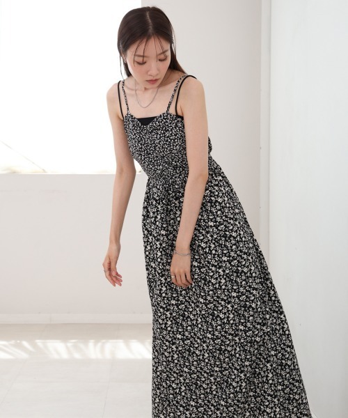 Bab(バブ)の「【S・Mサイズ展開】リトルフラワーシャーリングキャミワンピース(ワンピース・レディース・アイボリー/ブラック・S/M)」の22枚目の写真