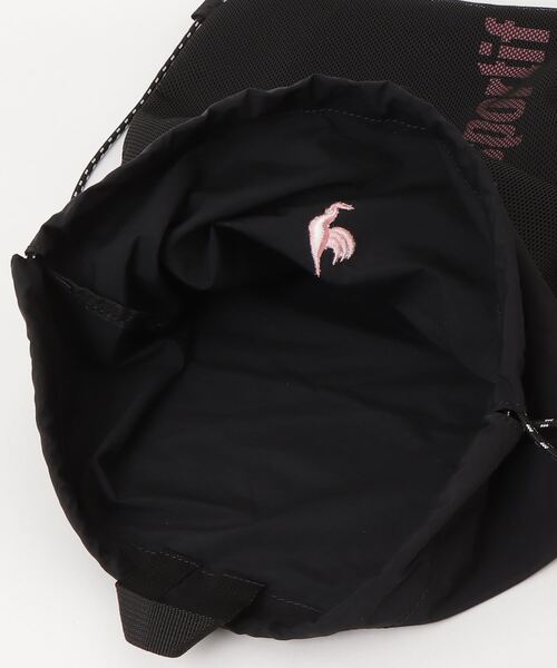 le coq sportif（ルコックスポルティフ）の「ナップサック（バックパック/リュック・メンズ・ブラック×ピンク/エメラルド・F）」の5枚目の写真