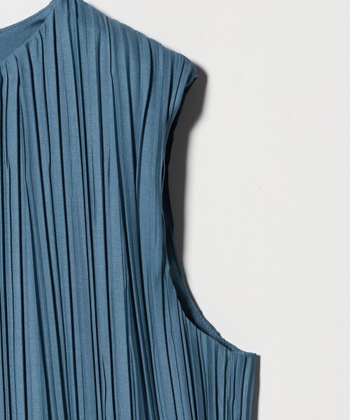 green label relaxing（グリーンレーベルリラクシング）の「チンツボイル プリーツ ワンピース（ドレス・レディース・ロイヤルブルー/ダークグレー・FREE）」の14枚目の写真