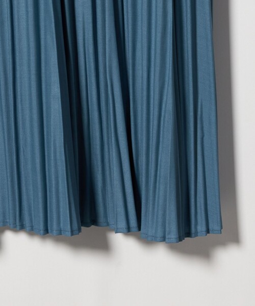 green label relaxing（グリーンレーベルリラクシング）の「チンツボイル プリーツ ワンピース（ドレス・レディース・ロイヤルブルー/ダークグレー・FREE）」の15枚目の写真