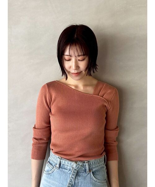 LAGUNAMOON（ラグナムーン）の「アシンメトリータックニットプルオーバー（ニット/セーター・レディース・アイボリー/ブラック/サーモンピンク・FREE）」の16枚目の写真