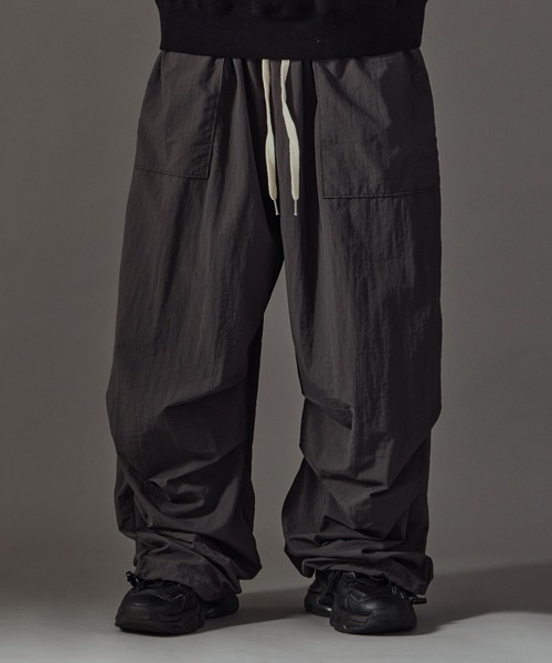 Theater code(シアターコード)の「Wide pants with drawstring / ドローコード付き ワイドパンツ 秋 秋服 2026年秋冬(その他パンツ・メンズ・ブラック/カーキ/チャコール・FREE)」の3枚目の写真