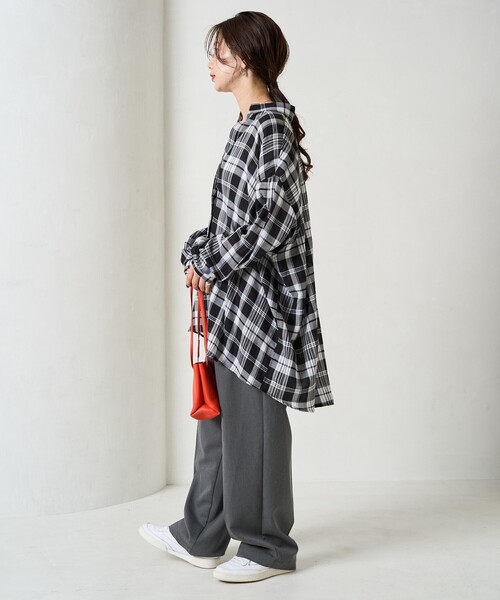 FREAK'S STORE(フリークスストア)の「限定展開 ビックシルエット チェック ボリューム シャツ(シャツ/ブラウス・レディース・ベージュ/ネイビー/レッド/ブラック・フリ-)」の12枚目の写真