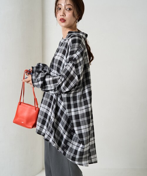 FREAK'S STORE(フリークスストア)の「限定展開 ビックシルエット チェック ボリューム シャツ(シャツ/ブラウス・レディース・ベージュ/ネイビー/レッド/ブラック・フリ-)」の16枚目の写真