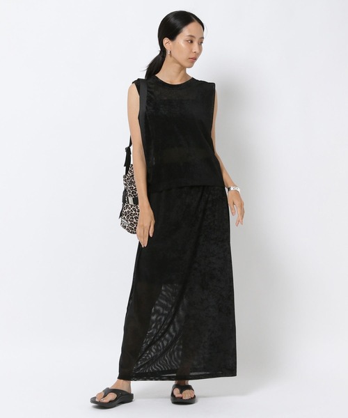 HEREIAM(ヘレイアム)の「【HEREIAM】夏トップス合わせで秋を先取り!メッシュベロアスカート(スカート・レディース・ブラック/カーキ・SMALL/MEDIUM)」の4枚目の写真