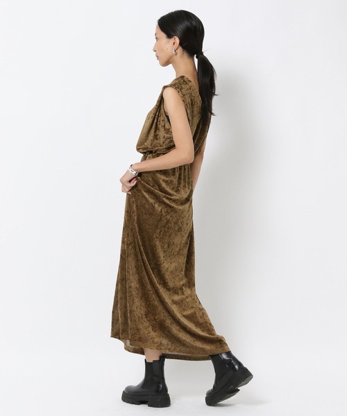 HEREIAM(ヘレイアム)の「【HEREIAM】夏トップス合わせで秋を先取り!メッシュベロアスカート(スカート・レディース・ブラック/カーキ・SMALL/MEDIUM)」の17枚目の写真