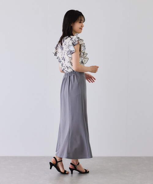 Jayro（ジャイロ）の「単色花ラッフルブラウス（シャツ/ブラウス・レディース・ネイビー/ブルー系その他4/オフホワイト・M）」の8枚目の写真