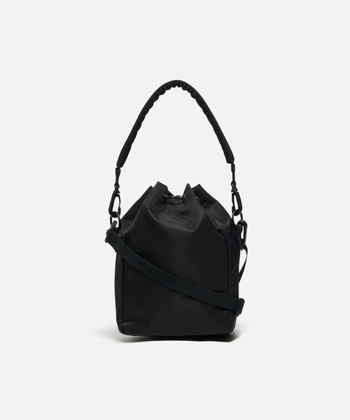 AIGLE（エーグル）の「撥水 アーバン 巾着バッグ / ミニショルダーバッグ（ショルダーバッグ・レディース・ピンク/ブラック/グレー・FREE）」の5枚目の写真