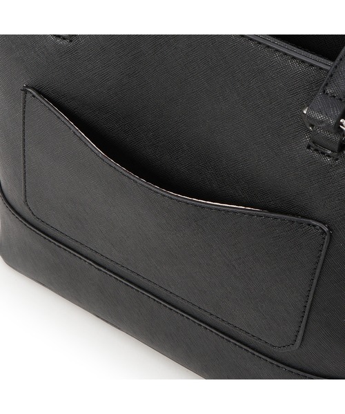 Guess（ゲス）の「VIVIETTE Carryall トートバッグ  （トートバッグ・レディース・ブラック・ONE SIZE）」の11枚目の写真