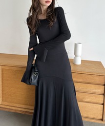 Eclat one（エクラワン）の「【Eclat one】袖元フレア 長袖 ロングワンピース（ワンピース・レディース）」