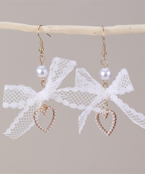 Mayree(メイリー)の「【urge select】リボン×ハート レース パール ピアス(ピアス(両耳用)・レディース・ホワイト系1/ホワイト系2/ホワイト系3/ブラック系2/ブラック系1/ブラック系3/ピンク系1/ピンク系2/ピンク系3・FREE)」の3枚目の写真