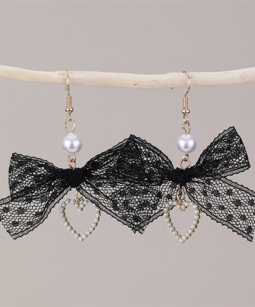 Mayree(メイリー)の「【urge select】リボン×ハート レース パール ピアス(ピアス(両耳用)・レディース・ホワイト系1/ホワイト系2/ホワイト系3/ブラック系2/ブラック系1/ブラック系3/ピンク系1/ピンク系2/ピンク系3・FREE)」の5枚目の写真