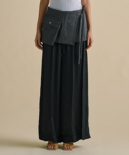 UNITED TOKYO(ユナイテッドトウキョウ)の「【2way】Vintage Leather Belted Satin PT|レイヤード/秋服/細見え(その他パンツ・レディース・ブラック/ブラウン・1/2)」の8枚目の写真